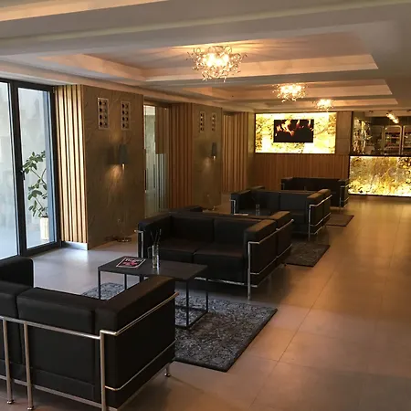 Bartos Hotel