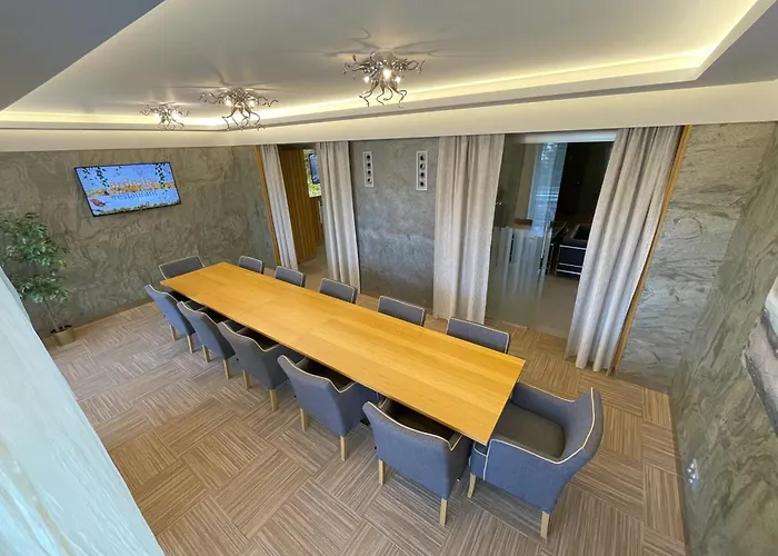 Bartoš 4*